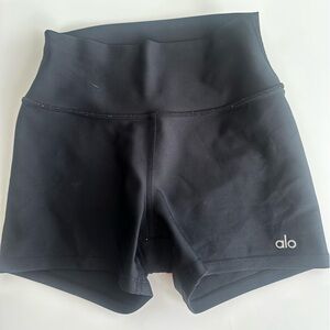 Alo yoga workout shorts!